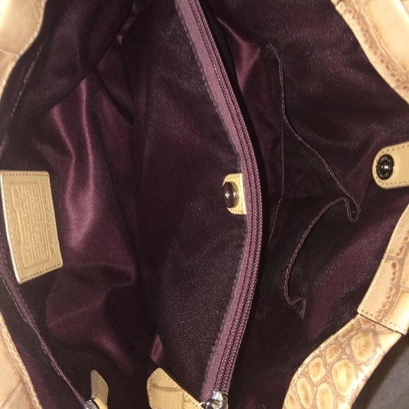 Coach faux croc leather purse and wallet - Picture 3 of 4